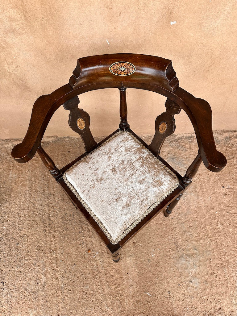 Paire de chaises antiques anglaises avec marqueterie – Style victorien en bois foncé