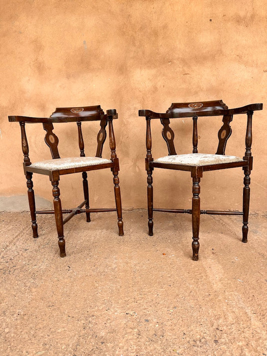 Paire de chaises antiques anglaises avec marqueterie – Style victorien en bois foncé