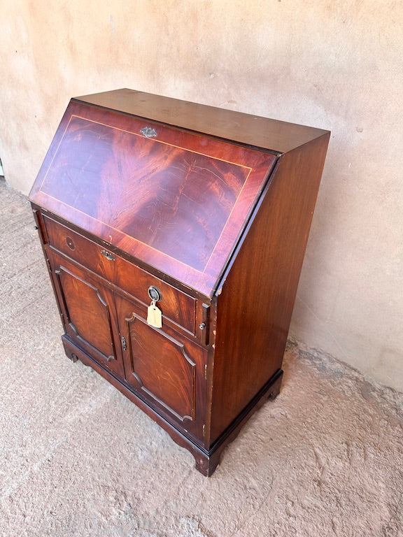 Secrétaire à Abattant Ancien en Acajou – Bureau Compact avec Rangement Intégré