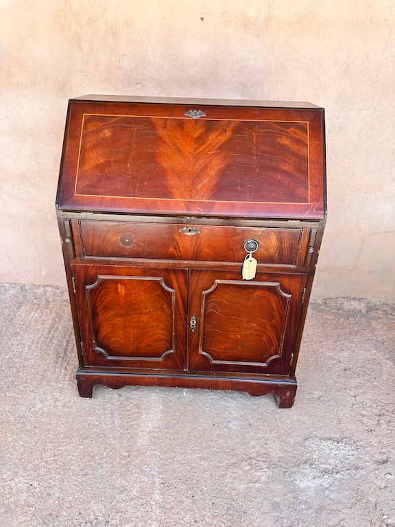 Secrétaire à Abattant Ancien en Acajou – Bureau Compact avec Rangement Intégré