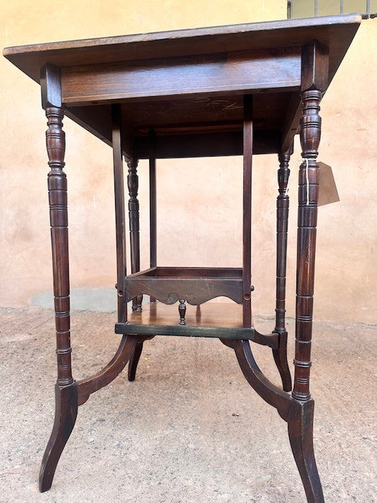 Petite Table Carrée en Bois Marqueté – Style Ancien avec Plateau Décoratif et Pieds Tournés