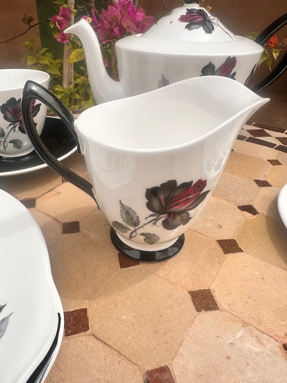 Service à thé vintage Royal Albert « Masquerade » – Porcelaine fine d’Angleterre