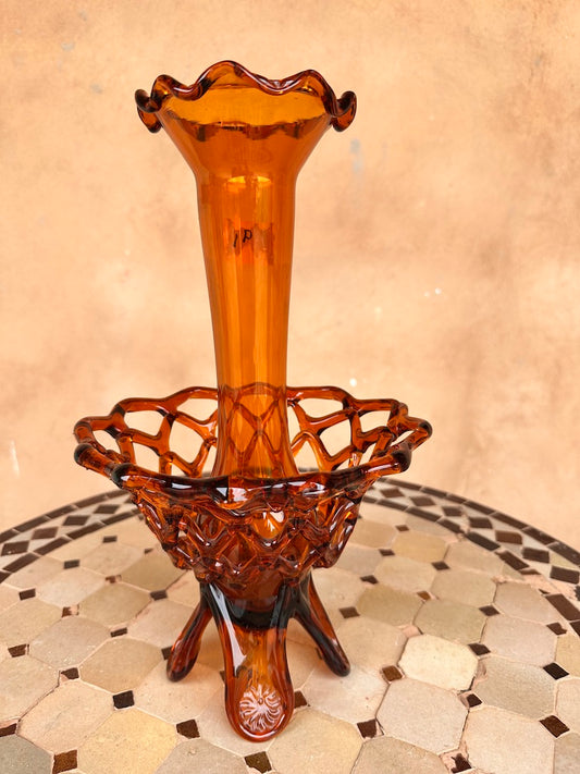 Vase ancien en verre ambré style Épergne – Design ajouré à volutes